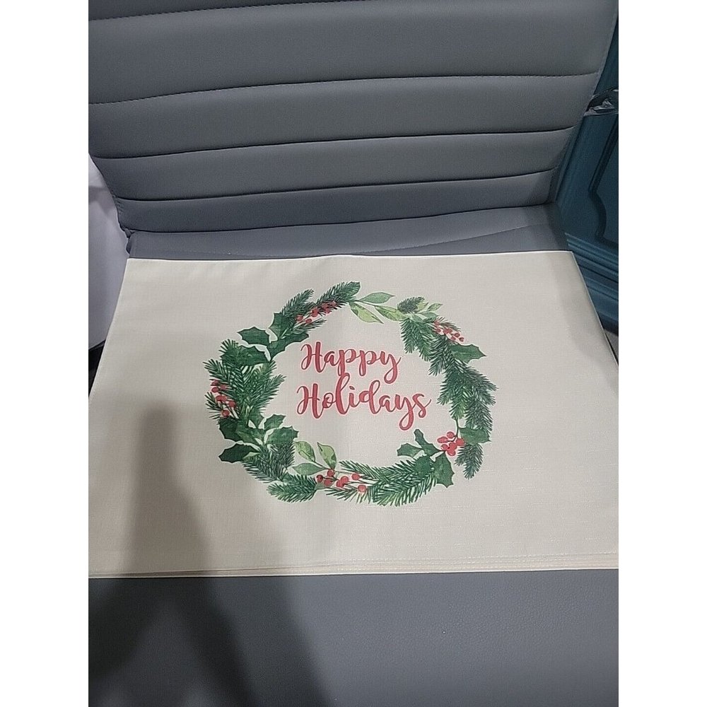 Set of 4 Christmas Holly Berry Fabric Placemats Reusable Polyester 12"x18"